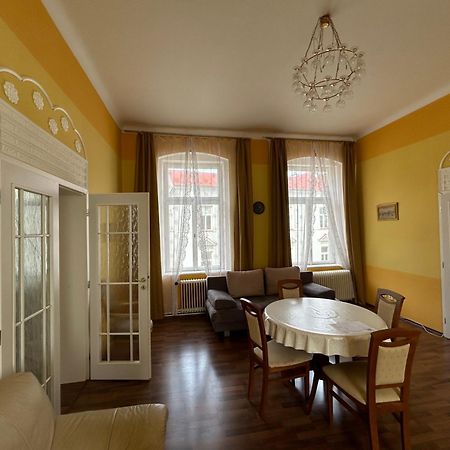 Schloss Ambras Mariańskie Łaźnie Zewnętrze zdjęcie